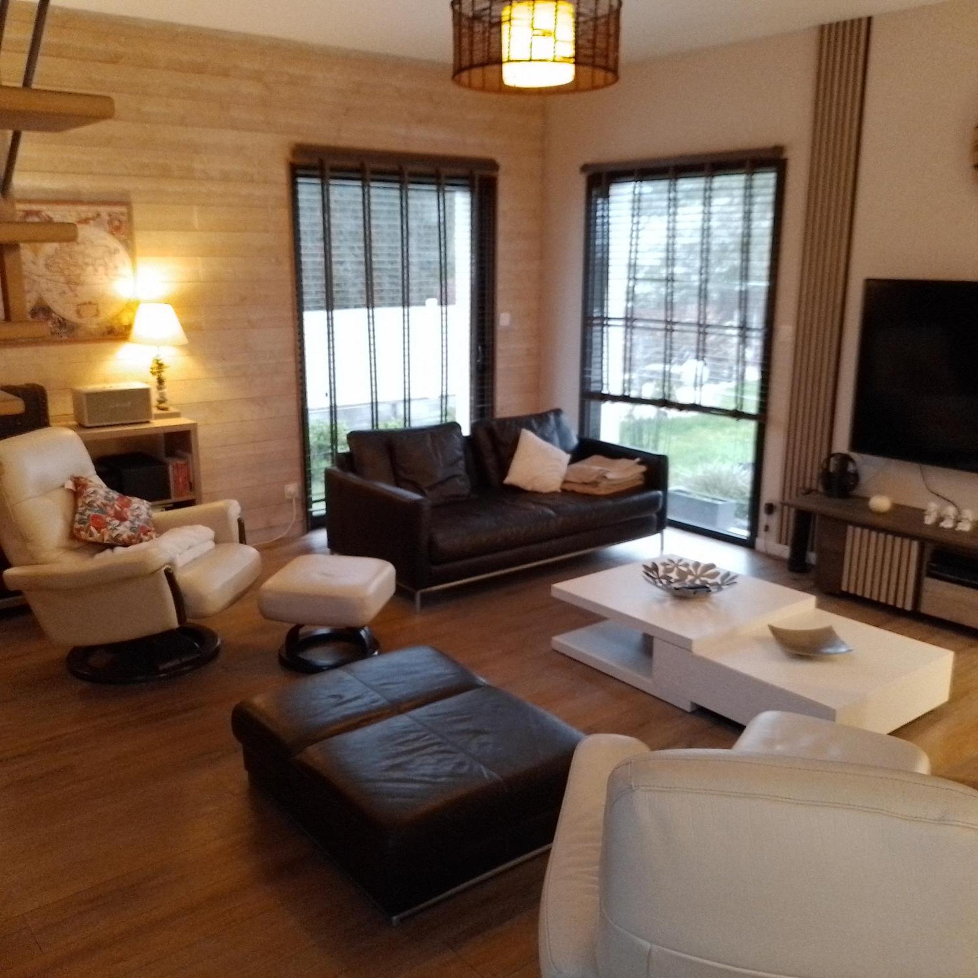 Chez Sylvie, Petit Dejeuner Offert Val-d'Ize 外观 照片